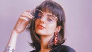 Oficina de criação de figurinos para cinema e TV, com Barbara Doria