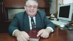 Walnut ridge family rv sales is your indiana rv dealership for these luxurious, traveling garages with brands from keystone, palomino, and more. Longtime Indiana Rv Dealer Tom Raper Dies