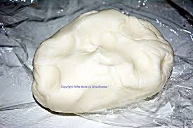 Pasta De Zahar Pentru Invelit Torturi Retete Culinare Cu Gina Bradea