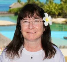 Lynn Peacock's Instagram, Twitter & Facebook