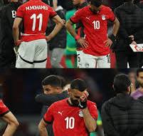 حزن لاعبي منتخب مصر بعد الخروج أمام السنغال في نصف نهائي كأس ...