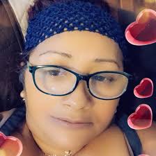 Sabrina Sabrok no niega que se hace operaciones para lucir más hermosa,  pero esta vez exageró con el tamaño de sus labios