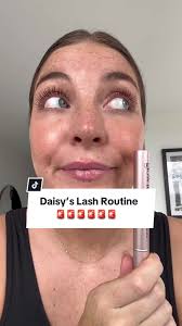 Get Ridiculously Long Luscious Lashes with Daisy’s Top Tips