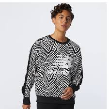 New balance reserves the right to hold any order for suspected fraud. New Balance Athletics Aop Animal Print Crew Sweat Damen Schwarz Weiss Ebay