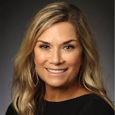 Denise Bardwell's Instagram, Twitter & Facebook