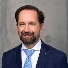 Dr. Michael Borchard