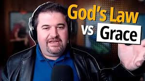 THE 10 COMMANDMENTS (THE LAW) v.s. GRACE !!!