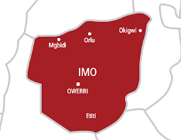 Imo state is located in the southeast region of nigeria and its capital is owerri which is its largest city. Irate Youths Set Imo Hotel Ablaze As Sex Worker Stabs Customer To Death