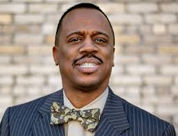 Williams named guest speaker at fall commencement Watching the line