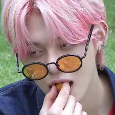 Bookmarks Twitter In 2020 Round Sunglass Women Txt Choi Daniel