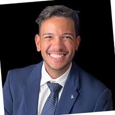 Carlos Dilone's Instagram, Twitter & Facebook