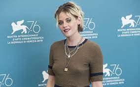 Find where to watch elizabeth banks's latest movies and tv shows Elizabeth Banks Regisseurin Reagiert Auf 3 Engel Fur Charlie Flop