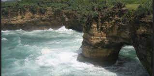 Titik pada magnet yang menjadi titik terkuat memberikan daya tarik. Telepon Pantai Karang Bolong Pantai Karang Bolong Wisata Ekonomis Tapi Tidak Murahan Merahputih Lubang Ini Memiliki Ukuran Diameter Kira Kira 50 Meter Eyntk21
