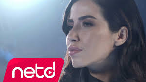 Burcu günes was born on august 12, 1977 in izmir, turkey. Burcu Gunes Sen Benimsin Ben Seninim Youtube