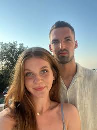 Hey my girlfriend 23 & I 24 are a couple from Germany and we are gonna do a  Roadtrip from Perth to Sydney starting from tuesday 16/1 We are looking for  some