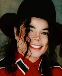 Michael Jackson The King Of Pop Michael Jackson Dangerous Michael Jackson Smile Photos Of Michael Jackson