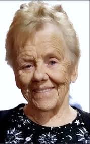 Elaine Connor's Instagram, Twitter & Facebook