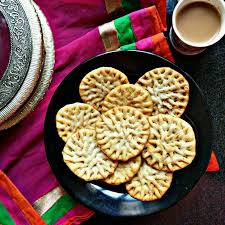 Mathri Is All Time Favourite Savory Especially During Festivals Phool Mathri Is Just Like Simple Mathri Wit Mathri Recipe Diwali Sweets Recipe Tea Time Snacks