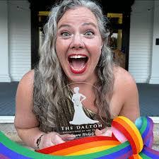 Laura Nickels's Instagram, Twitter & Facebook