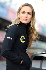 Want to know how much money your favorite nascar, formula 1 or indy car driver makes in year? Carmen Jorda Of Spain Formula One Development Driver For Lotus 2015 Female Racers Promo Girls Formula One