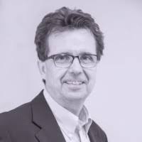 400+ perfiles de «Dèjong»