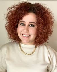 Samantha Dalton's Instagram, Twitter & Facebook