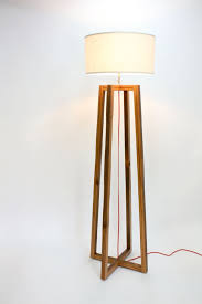 A Frame Floor Lamp Abajur De Madeira Cupula De Abajur Abajur De Chao
