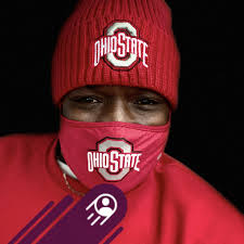 I'm just hanging around! 😜🌱 #RoyalQueenSeeds #GrowHigher