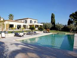 Epingle Par Jansie Sur Invitation Au Farniente Plongeon Dans La Piscine Villa Corse Maison Espagne Architecte