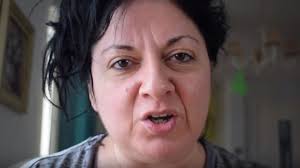 Είναι η άδεια με πλήρεις αποδοχές που δικαιούται υπάλληλος, εφόσον είναι γονέας με παιδί στην πρωτοβάθμια ή δευτεροβάθμια εκπαίδευση (μέχρι και την γ΄ γυμνασίου) για την φυλαξη του, λόγω. H S Moytidoy Milaei Sthn K To Bullying Se Mikres Hlikies Mporei Na Me Afhsei Egkefalika Anaphrh Karfitsa Gr