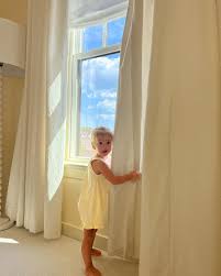 Taylor Monaco | A few weeks ago I got a comment saying my girls get to live in a real life doll house and I loved it. When I was picking out