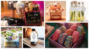 No one should feel pinges of guilt at your wedding when they decide to throw out your useless wedding favor. 10 Unique Indian Wedding Favor Ideas To Give To Your Indian Wedding Guests Real Wedding Stories Wedding Blog