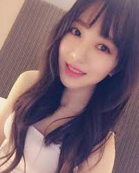 On june 2, kwon mina uploaded a picture to her instagram showing her journal and her hand, but what was more concerning was some fans noticed what appears to be an injury to her wrist. 7 Aoa Kwon Mina Ideas Kwon Mina Aoa Mina
