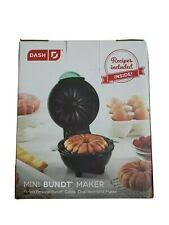 For extra crunch sprinkle some roasted pecans on top. Dash Aqua Mini Bundt Maker W 60 Cake Glaze Combo Recipes Inside For Sale Online Ebay