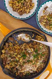 Valerie Bertinelli S Hamburger Helpa Food Network Recipes Family Brunch Recipes Veggie Pie Recipe