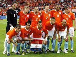Lees alles over het nederlands elftal anno 2021 en over de weg van oranje richting het ek voetbal in 2021 (euro 2020). Euro 2008 Oranje Mist Geslepenheid Voor Titel Goal Com