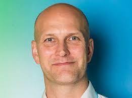 Clifton Featherstone's Instagram, Twitter & Facebook