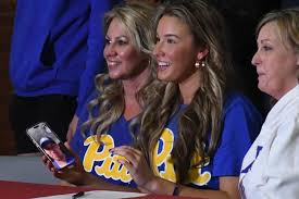 Family funding futures: Biggs Walk-On Foundation aims to help college  athletes