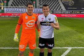 Nachdem man in der saison 2004/05 sogar in abstiegsgefahr geriet, wurden routinierte spieler wie ivica vastić, ales ceh, željko milinović und trainer werner gregoritsch verpflichtet. Altach Ein Wichtiger Sieg Fur Den Klassenerhalt Lie Zeit Online