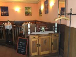 Das deutsche haus dallgow wurde als gasthaus, mit pension und dem damals üblichen großen festsaal. Restaurant Deutsches Haus In Eltville
