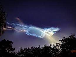 About 24 hours after launch why did nasa cancel wednesday's launch? Pictures Of A Glowing Cloud Following Spacex S Falcon 9 Launch Will Leave You In Awe