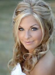Pin up hairstyles for women 2020 are a great way to add glamour to any look. Curly Pin Up Hairstyle Wedding Curly Hairstyles Askhairstyles