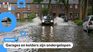 Al lijkt het er wel op. Wateroverlast Door Noodweer In Zuiden Van Nederland Youtube