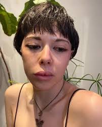 Tracy Nguyen's Instagram, Twitter & Facebook