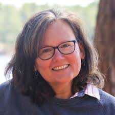 Huckonian-AR Spring 2022.indd