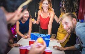 30 Juegos Para Fiestas De Adultos Perfectos Para Amigos