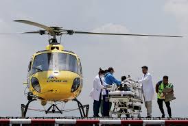 Sherpa rescued after going missing on Everest with no food, oxygen