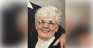 Terri Tanner's Instagram, Twitter & Facebook