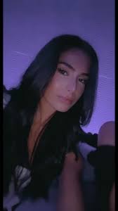 Natalie Burnside (@naatburns)