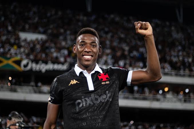 Negócio fechado: Athletico Paranaense acerta a contratação de Léo Pelé para 2025